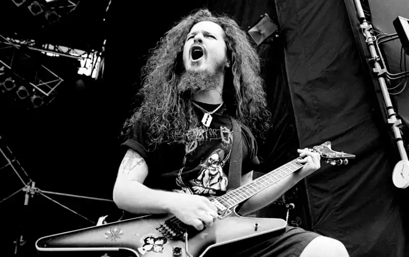 O guitarrista Dimebag Darrell em um show