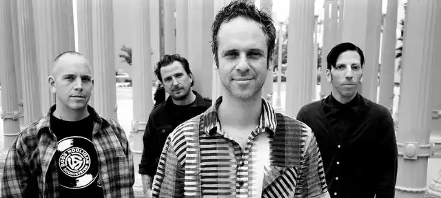 Os quatros membros da banda punk Bouncing Souls