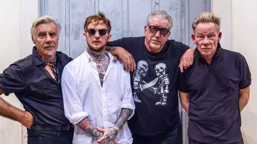 Sex Pistols com o vocalista Frank Carter